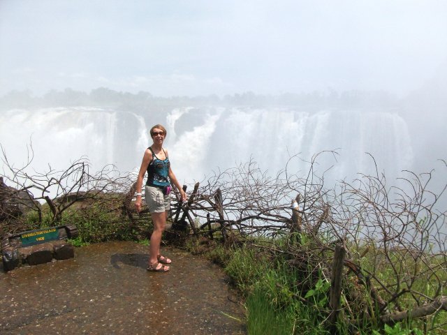 victoria_falls_01.jpg - Les Chutes Victoria sur le Zambèze (Zimbabwe)