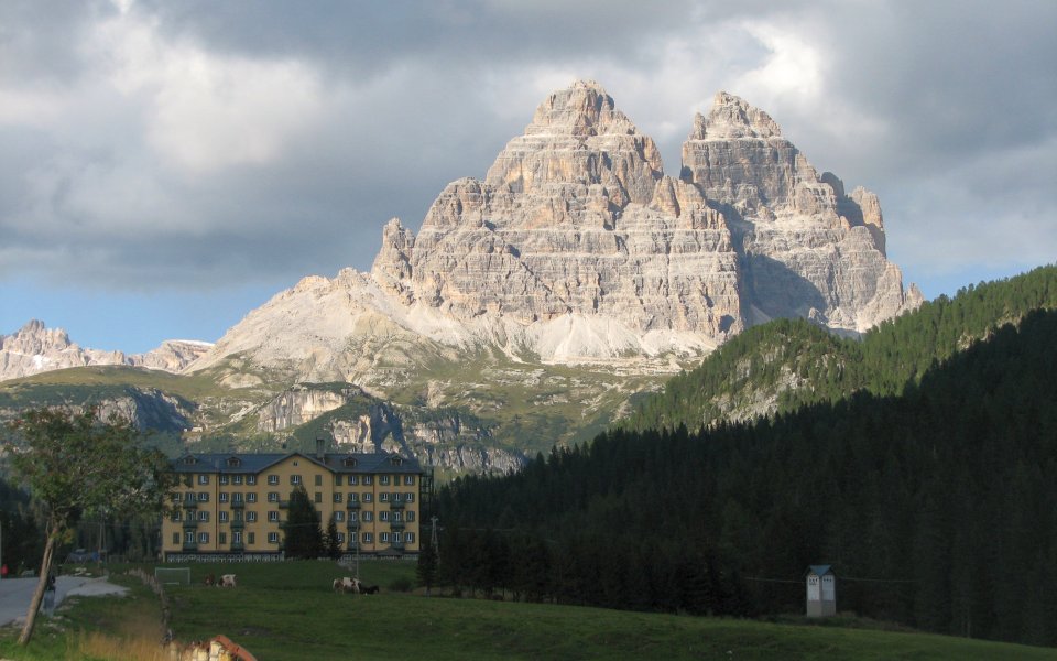 Misurina.jpg - Misurina et les Tre Cime di Lavaredo