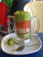 Jus de fruits (Harar) avec avocat, corosol, papaye...