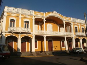 Maison coloniale près du Parque Central