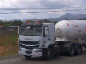 Route Interaméricaine. Camion français (Renault).