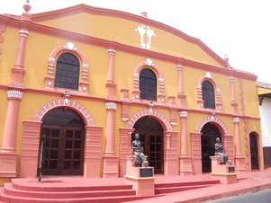 Le Théâtre Le Théâtre