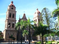 La cathédrale de Santa Cruz La cathédrale de Santa Cruz