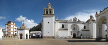 La cathédrale de Copacabana