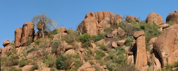 Le défilé de Dakhata [aussi appelé Valley of Marvels (Vallée des Merveilles)] est à quelques km à l'Est de Babile.