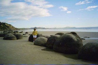 Moeraki Boulders Moeraki Boulders