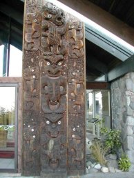Whakapapa Village (sculptures Maori) Whakapapa Village