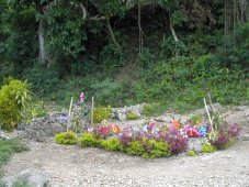Tombe sur la presqu'île de Wewak Tombe sur la presqu'île de Wewak