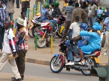 Moto-taxi à Kigali