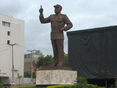 Samora Machel veille toujours sur son peuple