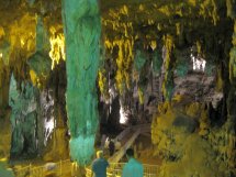 Dans la grotte de Ain Fezza Dans la grotte de Ain Fezza