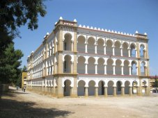 Le bâtiment principal Le bâtiment principal