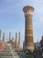 Urumqi : la grande mosquée et le bazar