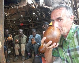 J'ai voulu goûter la bière artisanale avec les gens du coin