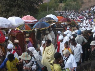 Procession à Lalibela pour la fête de Timkat (Épiphanie)