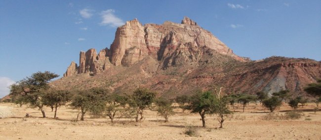 Paysage du Tigray près de Abuna Yemata Guh