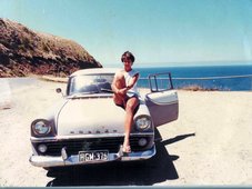 Notre Holden FB de 1961 sur la Great Ocean Road en 1983 Notre Holden FB de 1961 sur la Great Ocean Road en 1983