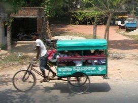 Transport scolaire au Bangladesh Transport scolaire au Bangladesh