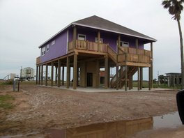 Maisons sur pilotis en bord de mer à Freeport