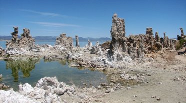 Le Lac Mono, un lac hypersalin à l'Est de la Sierra Nevada